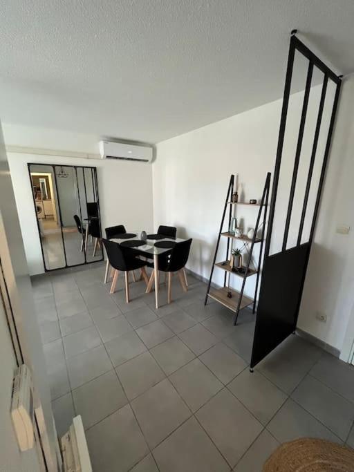 Joli Appt 45 M2 Avec Terrasse Appartement Lunel  Buitenkant foto