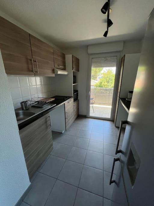 Joli Appt 45 M2 Avec Terrasse Appartement Lunel  Buitenkant foto